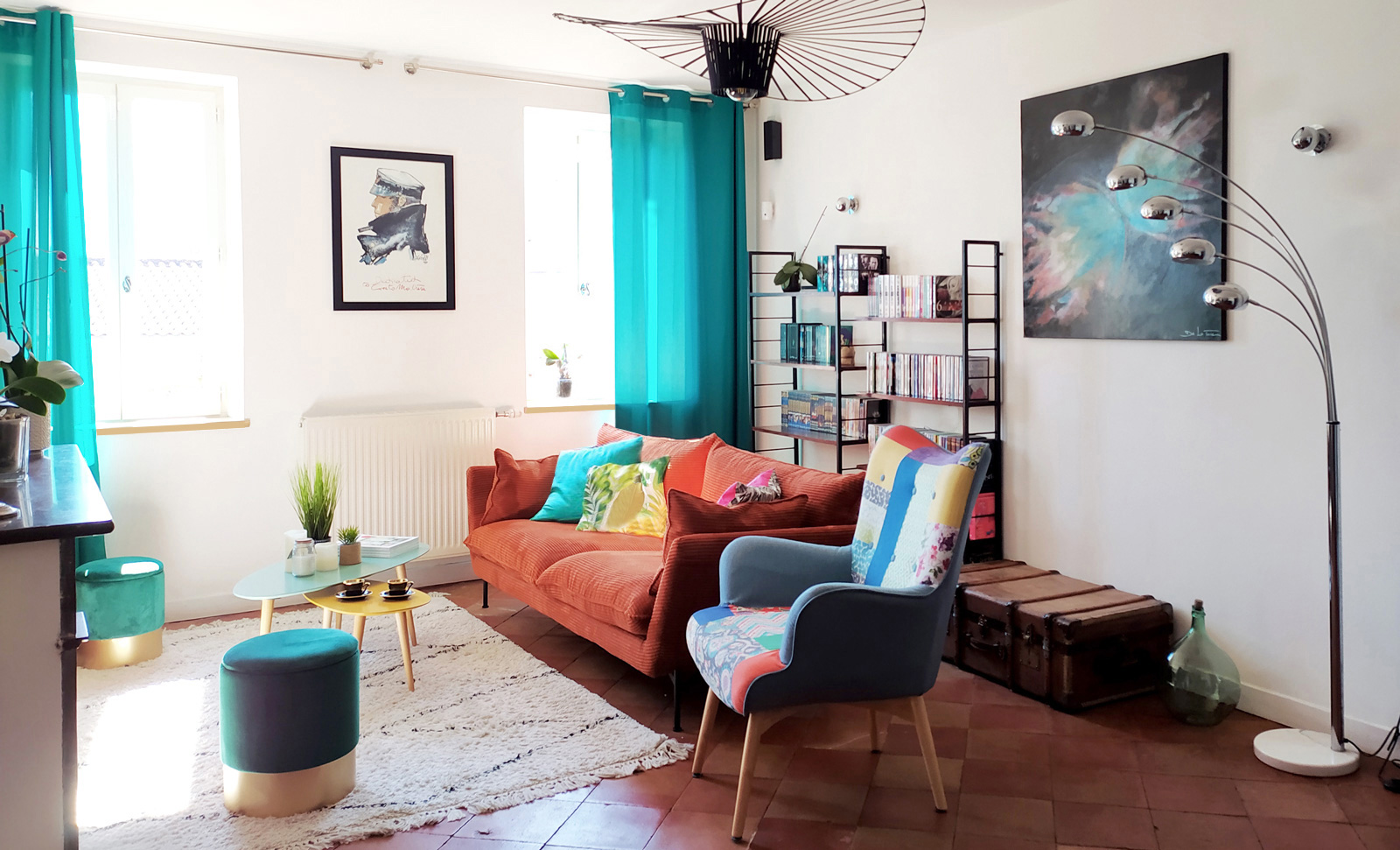 Salon aux tons arty